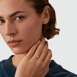 Agatha -Agatha 02220520 136 52 M1